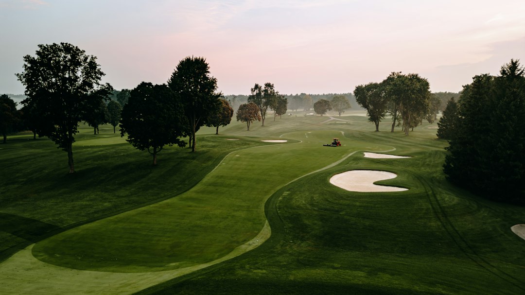 Representative golf course image for Aston Oaks Golf Club. Photo by Keith Tanner on Unsplash.