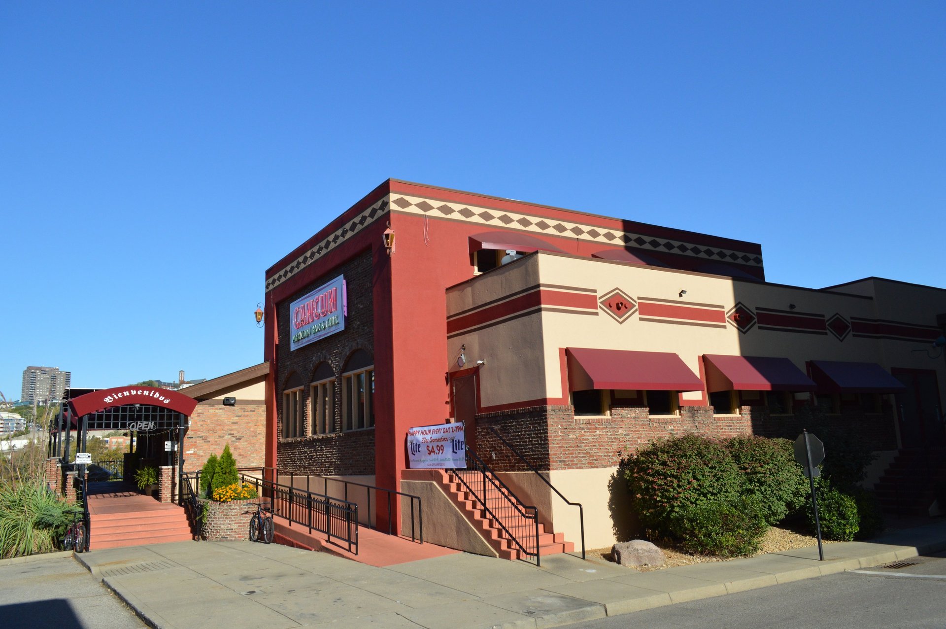 Cancun Mexican Bar & Grill On the River official website image